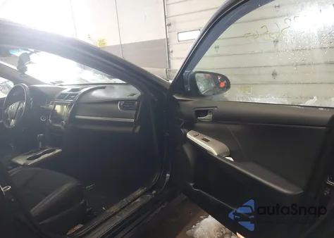 2012 Toyota Camry Se z USA, uszkodzony, nr VIN 4T1BF1FK5CU092074